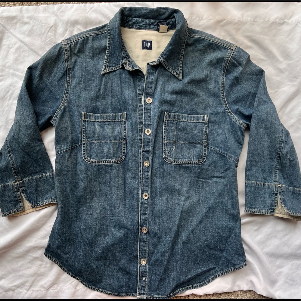 women’s vintage GAP denim button-down